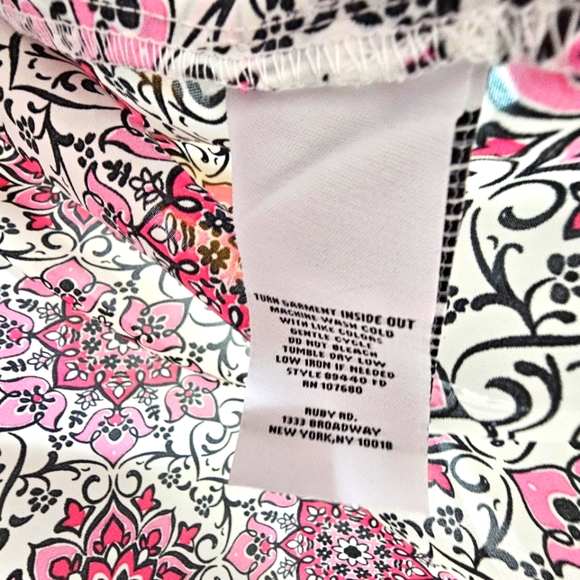 Ruby Red Oh  Happy Day Azalmul Pink/White/Black Tile Mix Shortsleeve Top - Picture 13 of 14